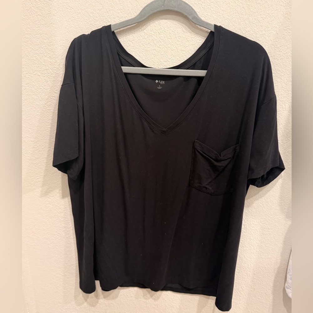 Kyte BABY Women’s V Neck Bundle
